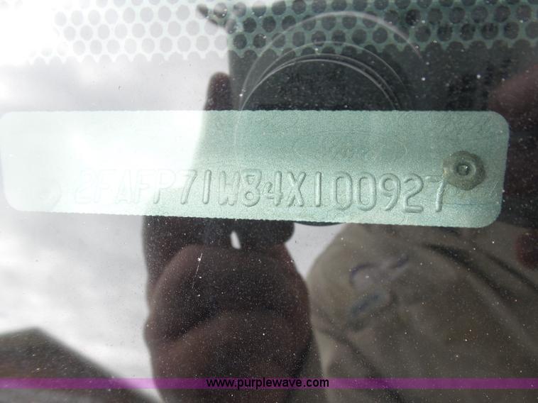 image for item AQ9680 2004 Ford Crown Victoria Police Interceptor