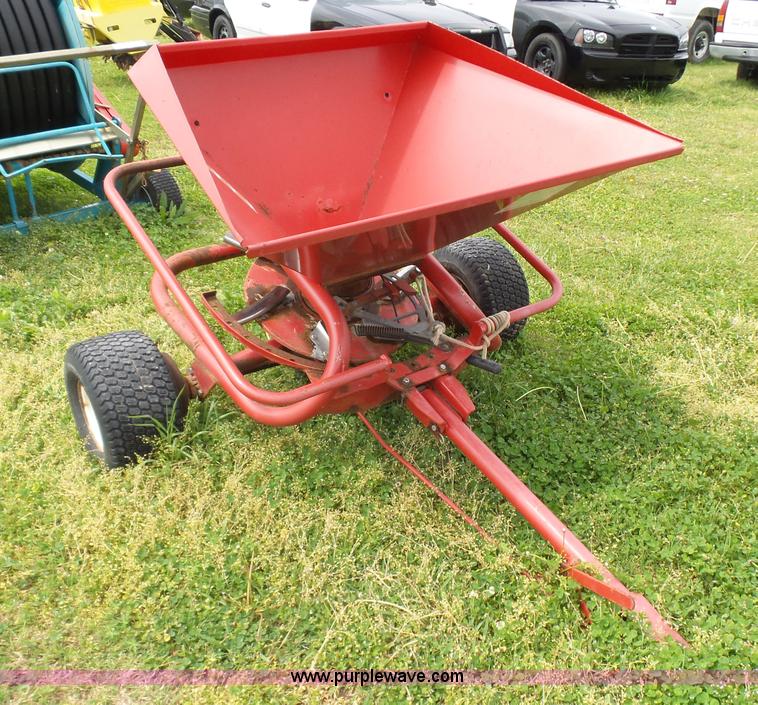 image for item AQ9686 Lely spreader