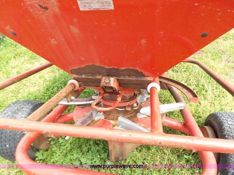 image for item AQ9686 Lely spreader