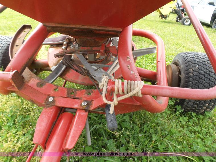 image for item AQ9686 Lely spreader