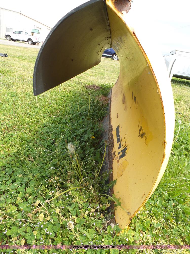 image for item AQ9687 Meyer 75 snow plow