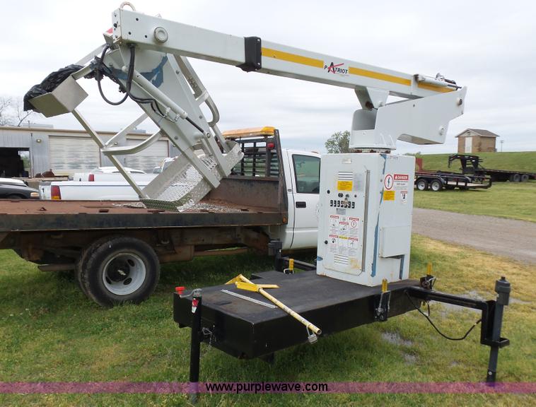 image for item AQ9690 2007 Armlift aerial lift