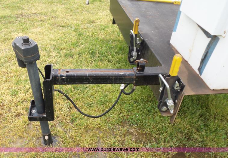 image for item AQ9690 2007 Armlift aerial lift