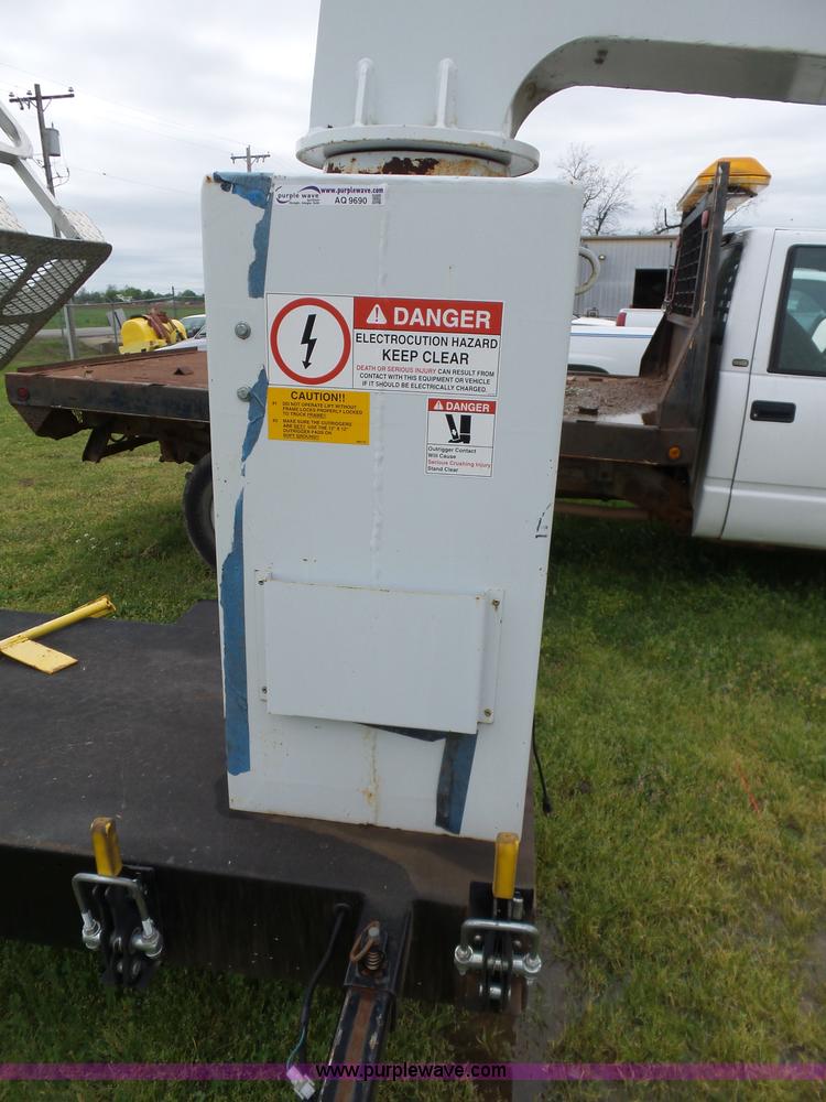 image for item AQ9690 2007 Armlift aerial lift