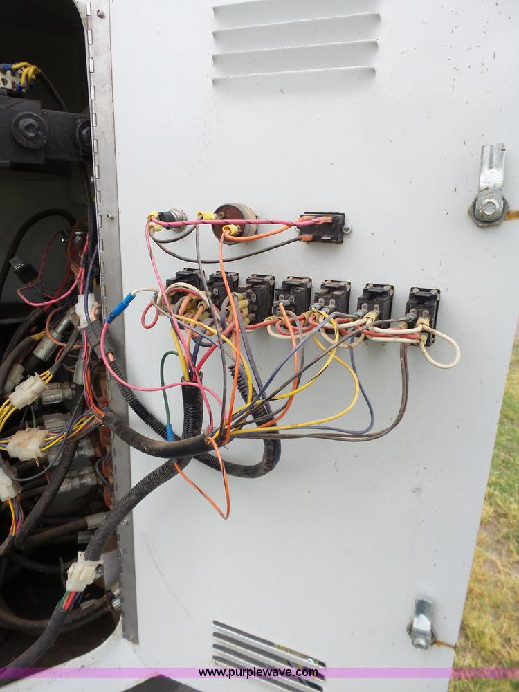 image for item AQ9690 2007 Armlift aerial lift