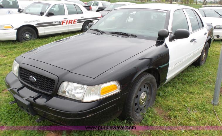 image for item AQ9691 2009 Ford Crown Victoria Police Interceptor