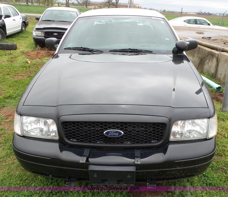 image for item AQ9691 2009 Ford Crown Victoria Police Interceptor