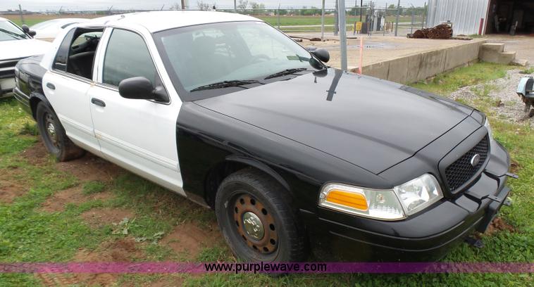 image for item AQ9691 2009 Ford Crown Victoria Police Interceptor