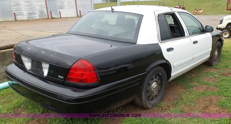 image for item AQ9691 2009 Ford Crown Victoria Police Interceptor