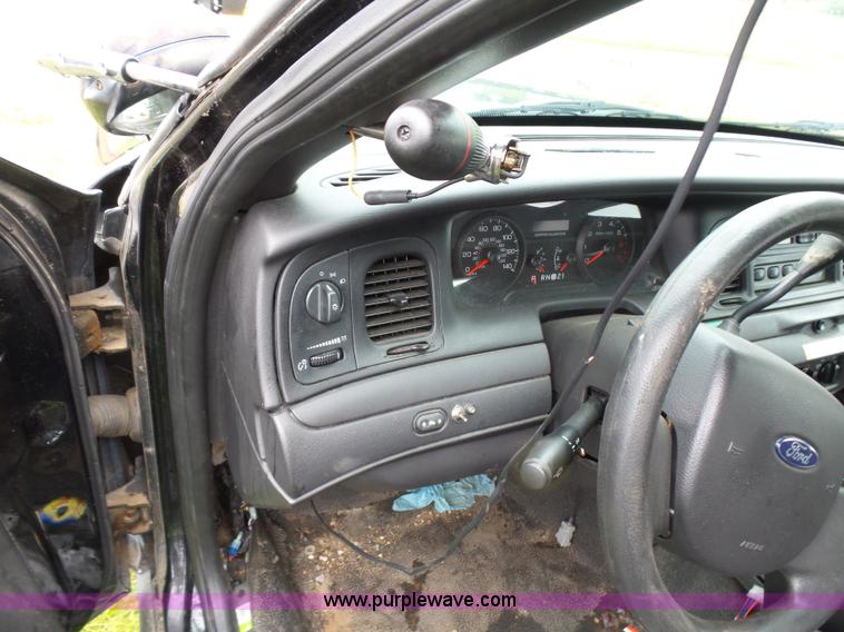 image for item AQ9691 2009 Ford Crown Victoria Police Interceptor