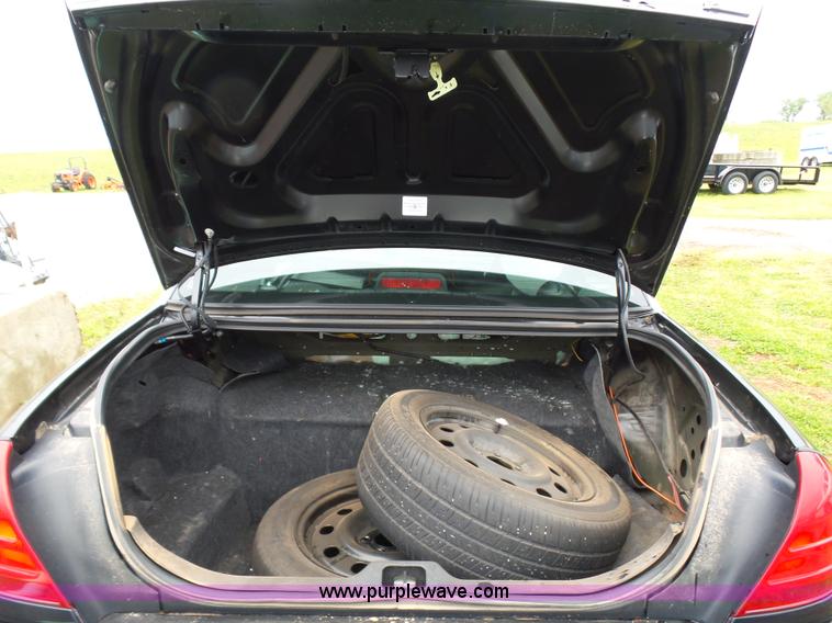 image for item AQ9691 2009 Ford Crown Victoria Police Interceptor