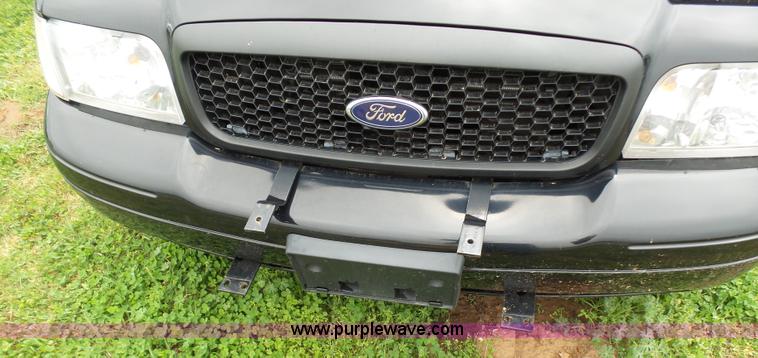 image for item AQ9691 2009 Ford Crown Victoria Police Interceptor