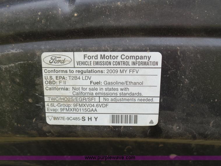 image for item AQ9691 2009 Ford Crown Victoria Police Interceptor