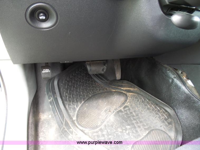 image for item AQ9692 2007 Dodge Charger SE