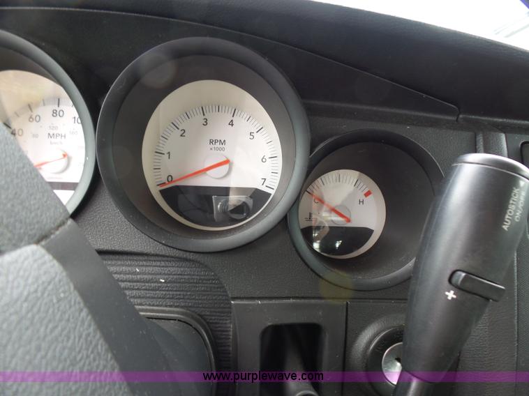 image for item AQ9692 2007 Dodge Charger SE