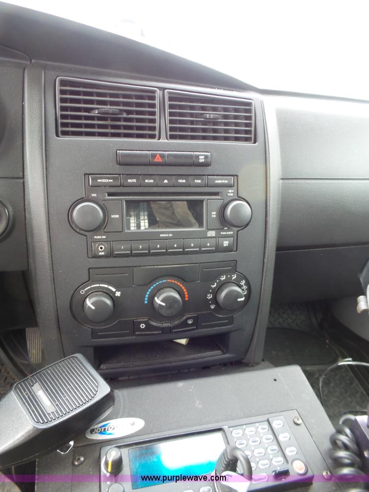 image for item AQ9692 2007 Dodge Charger SE