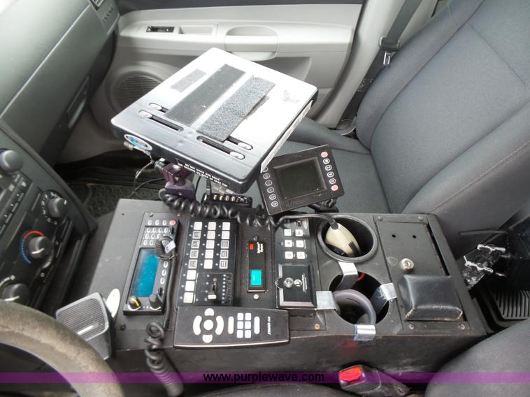 image for item AQ9692 2007 Dodge Charger SE