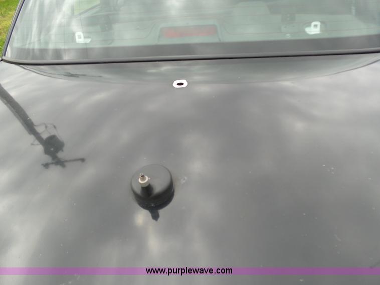 image for item AQ9694 2005 Ford Crown Victoria Police Interceptor