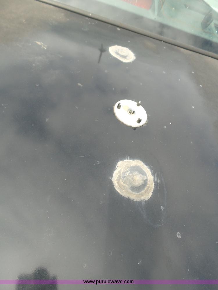 image for item AQ9695 2005 Ford Crown Victoria Police Interceptor