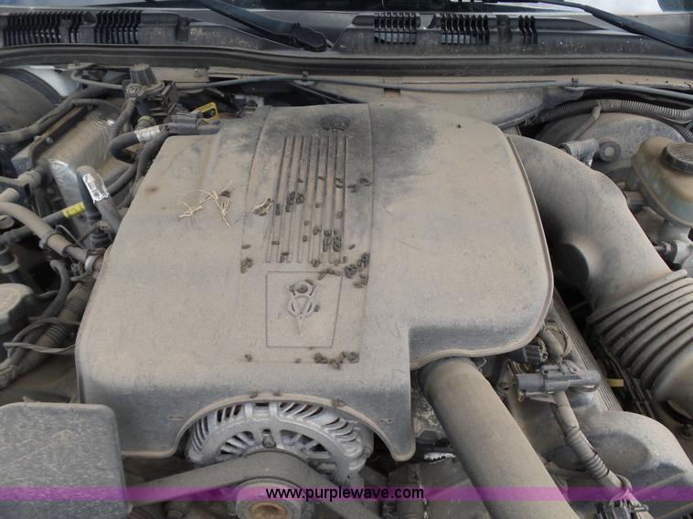 image for item AQ9695 2005 Ford Crown Victoria Police Interceptor