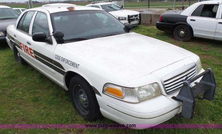 image for item AQ9696 1998 Ford Crown Victoria Police Interceptor
