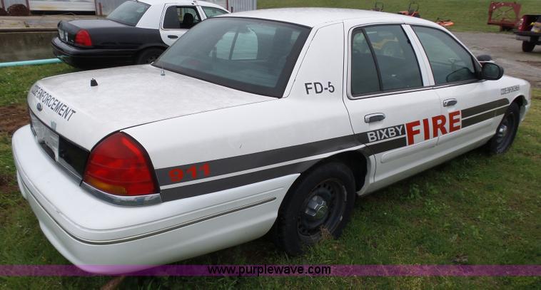image for item AQ9696 1998 Ford Crown Victoria Police Interceptor