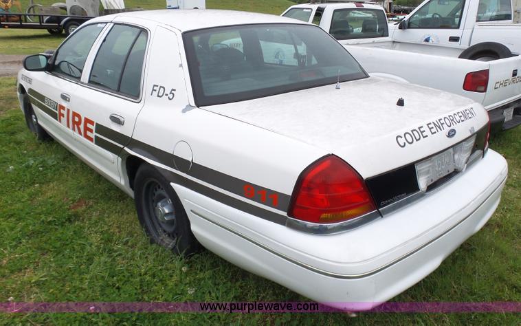 image for item AQ9696 1998 Ford Crown Victoria Police Interceptor