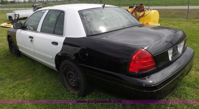 image for item AQ9699 2009 Ford Crown Victoria Police Interceptor