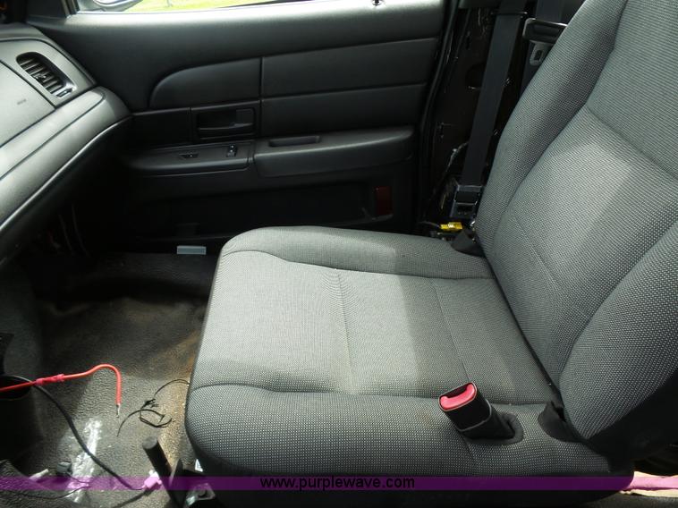 image for item AQ9699 2009 Ford Crown Victoria Police Interceptor