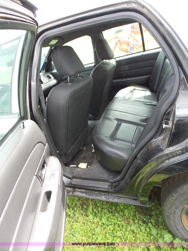 image for item AQ9699 2009 Ford Crown Victoria Police Interceptor