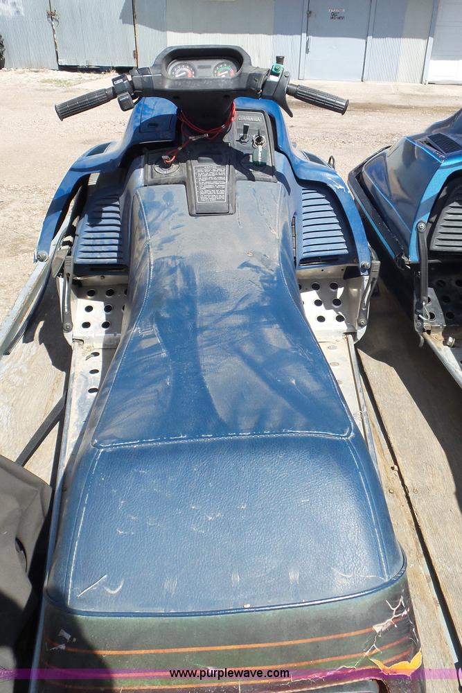 image for item AV9763 Yamaha SS440 snow mobile