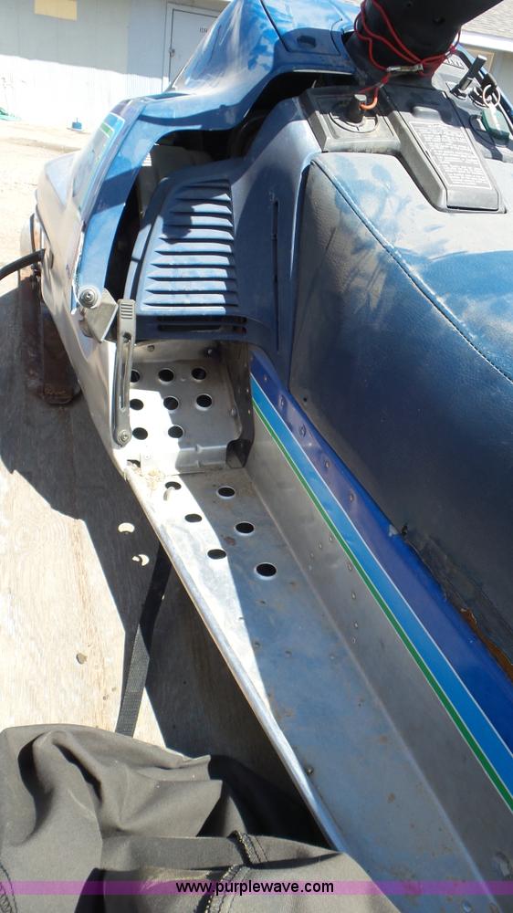 image for item AV9763 Yamaha SS440 snow mobile