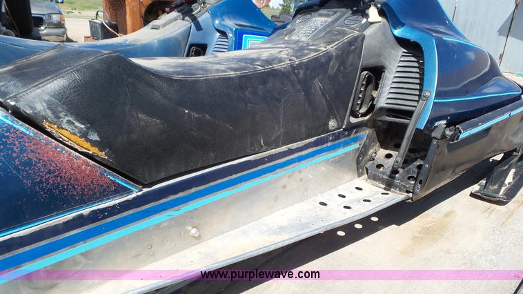 image for item AV9764 Yamaha SS440 snow mobile