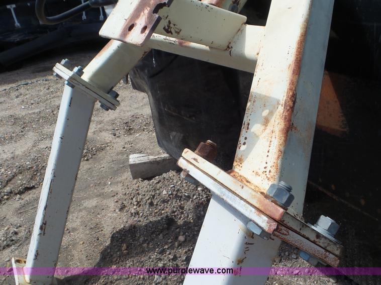 image for item AV9765 Fuel tank