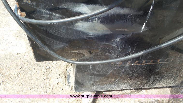 image for item AV9765 Fuel tank