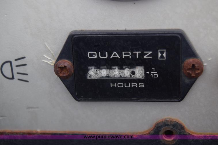 image for item BF9979 2000 Walker MDDGHS lawn mower