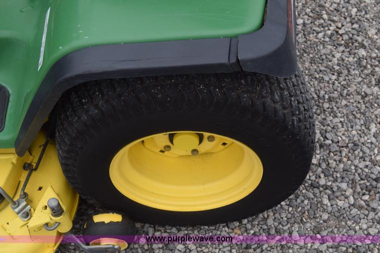 image for item BF9980 John Deere lawn mower