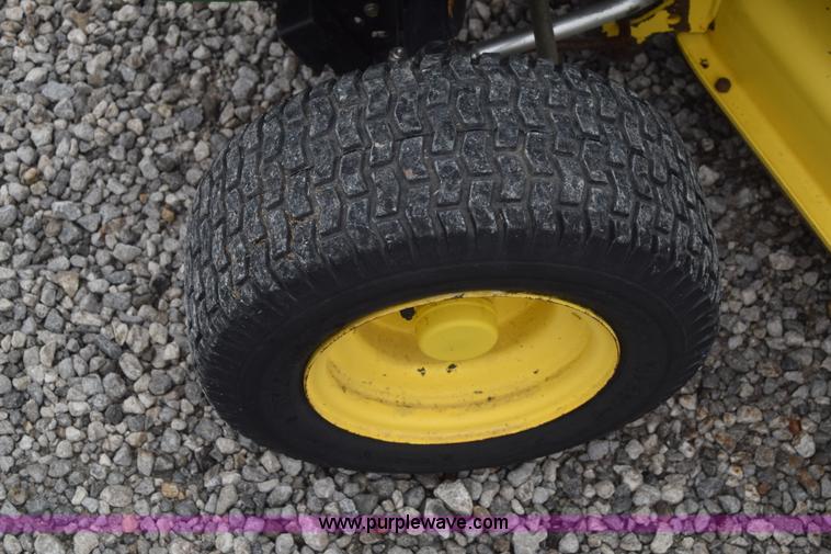 image for item BF9980 John Deere lawn mower
