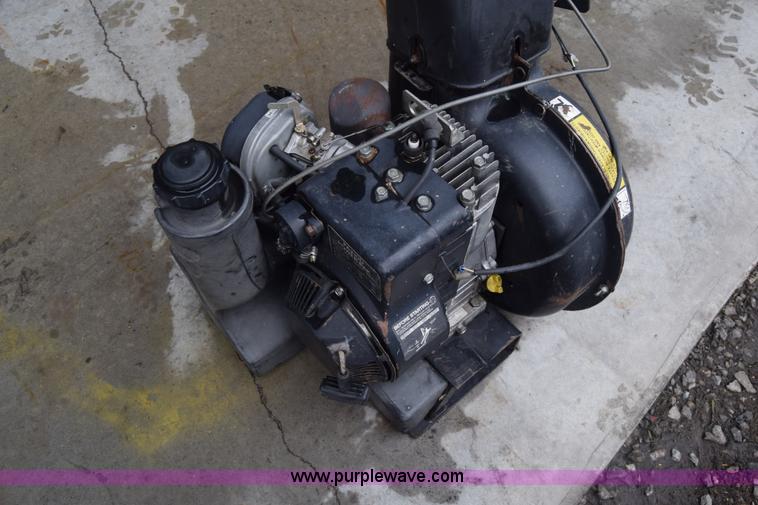 image for item BF9981 John Deere blower gas engine assembly