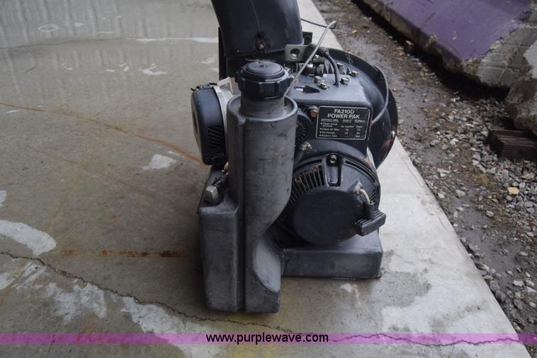 image for item BF9981 John Deere blower gas engine assembly