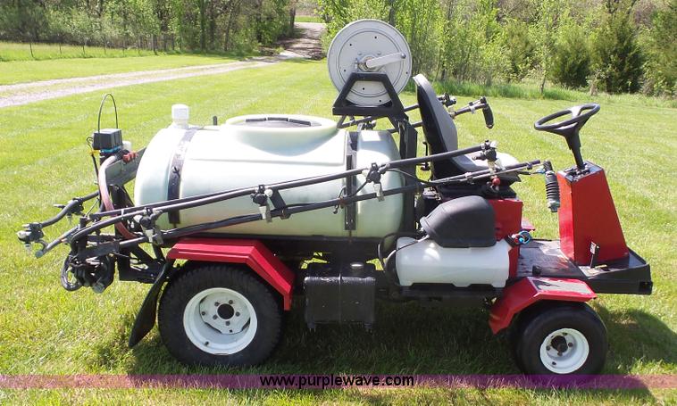image for item BN9527 1998 Toro 1100 Multipro sprayer