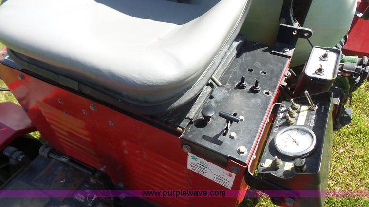 image for item BN9527 1998 Toro 1100 Multipro sprayer