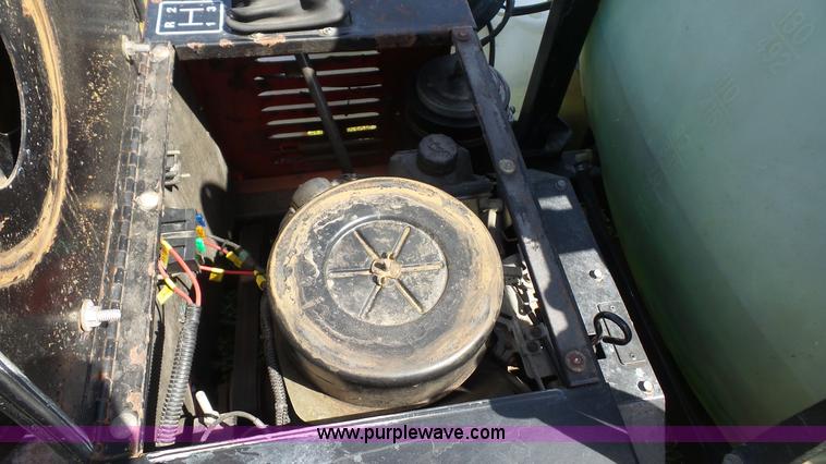 image for item BN9527 1998 Toro 1100 Multipro sprayer