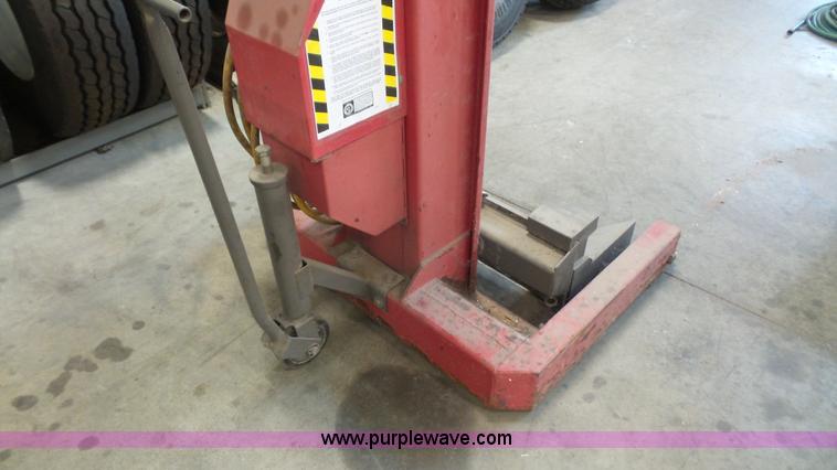 image for item BN9528 (4) rotary lifts