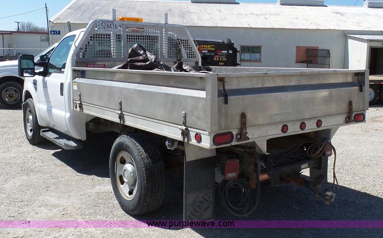 image for item BS9724 2008 Ford F350 Super Duty flatbed pickup truck