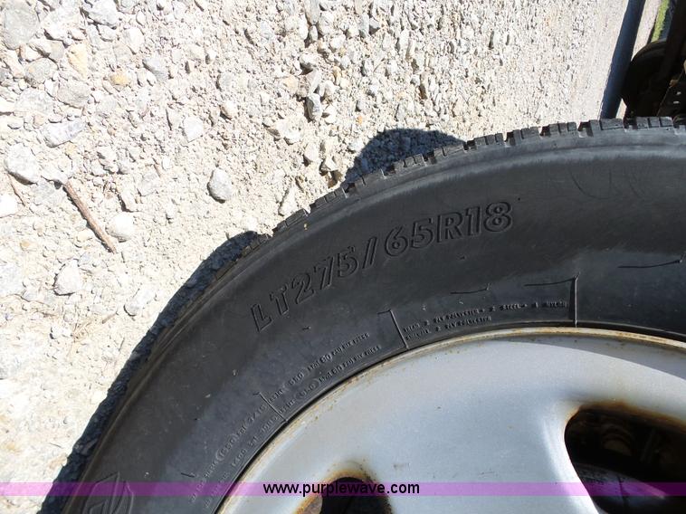 image for item BS9724 2008 Ford F350 Super Duty flatbed pickup truck