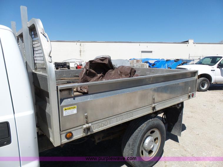 image for item BS9724 2008 Ford F350 Super Duty flatbed pickup truck