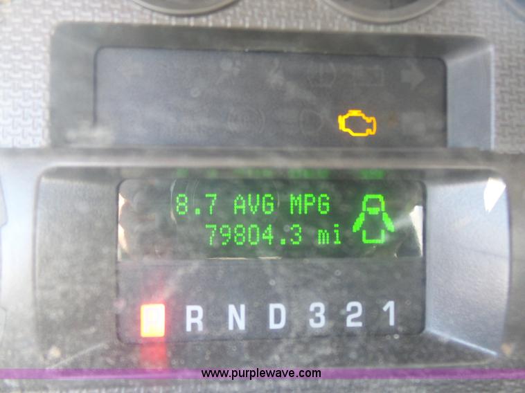 image for item BS9724 2008 Ford F350 Super Duty flatbed pickup truck