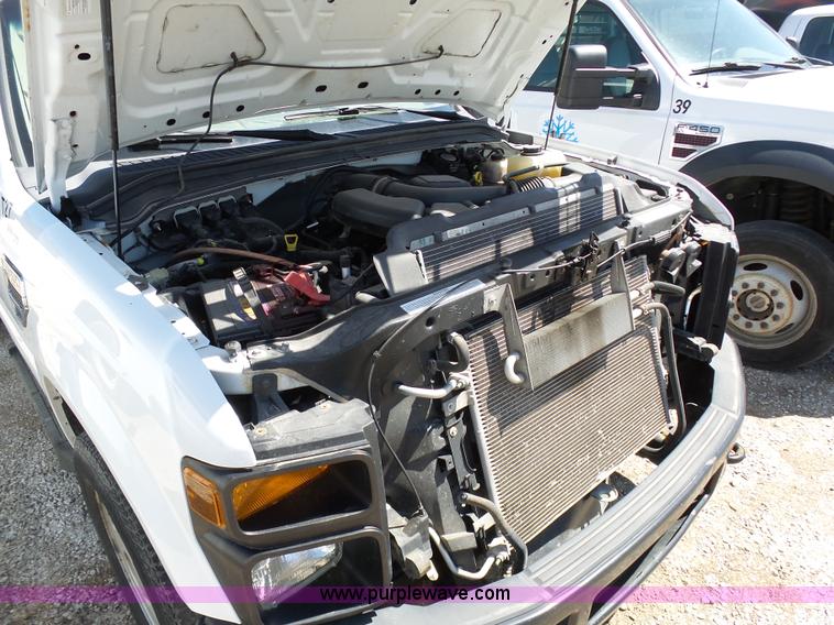 image for item BS9724 2008 Ford F350 Super Duty flatbed pickup truck