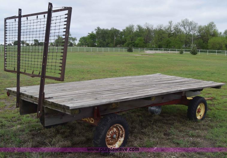 image for item BW9420 Hay wagon